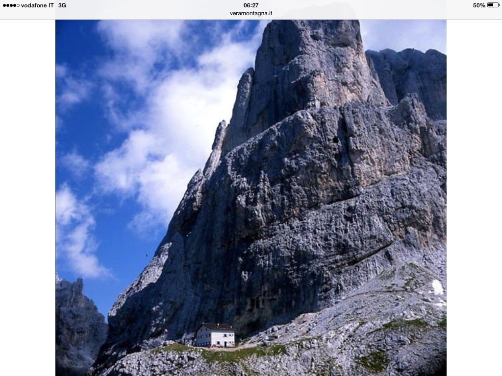 Rifugio Velo Della Madonna Hotel ซานมาร์ตีโนดีกัสตรอสซา ภายนอก รูปภาพ
