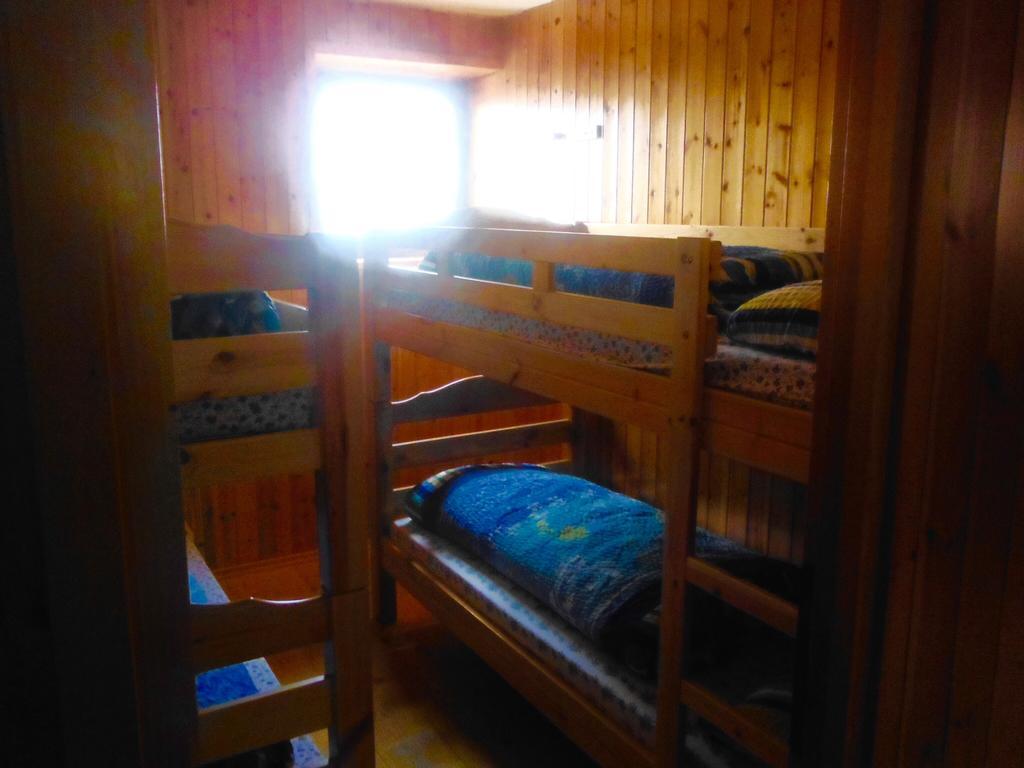 Rifugio Velo Della Madonna Hotel ซานมาร์ตีโนดีกัสตรอสซา ภายนอก รูปภาพ