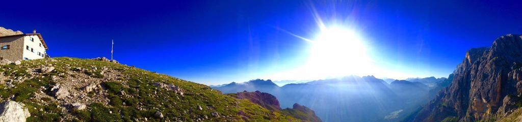 Rifugio Velo Della Madonna Hotel ซานมาร์ตีโนดีกัสตรอสซา ภายนอก รูปภาพ