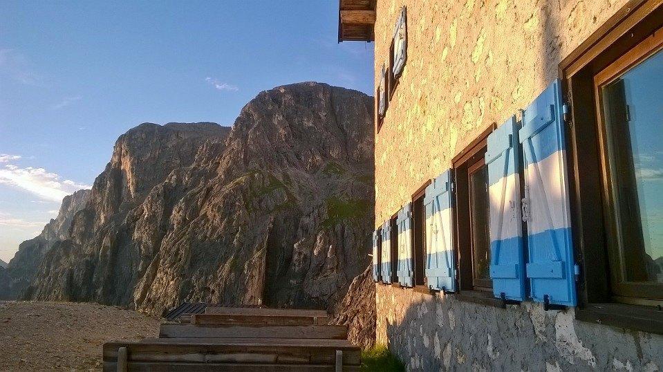 Rifugio Velo Della Madonna Hotel ซานมาร์ตีโนดีกัสตรอสซา ภายนอก รูปภาพ