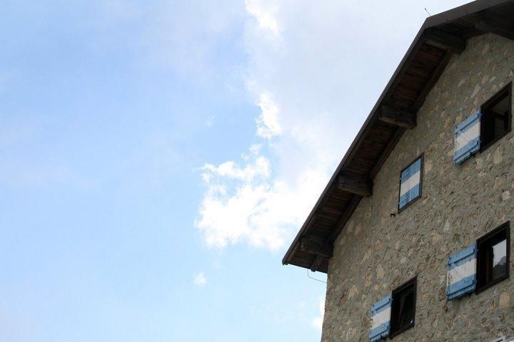 Rifugio Velo Della Madonna Hotel ซานมาร์ตีโนดีกัสตรอสซา ภายนอก รูปภาพ